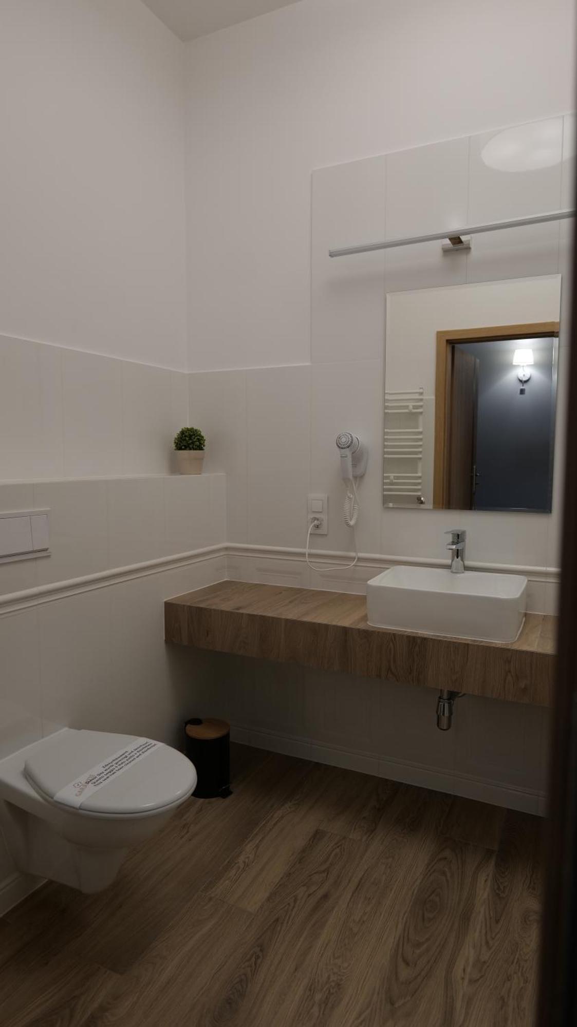 Sala Bankietowa I Pokoje Goscinne Sokolka Exterior foto