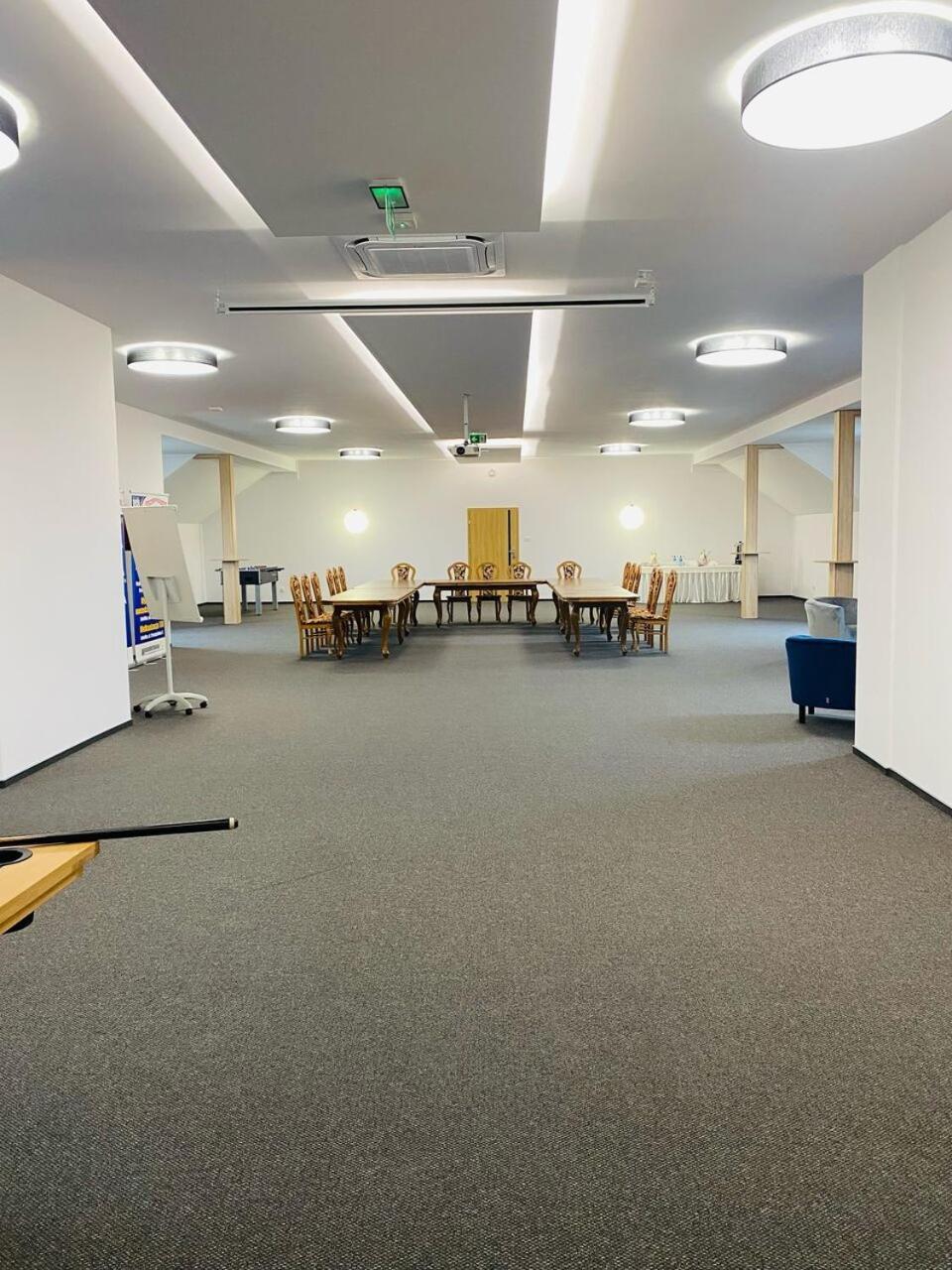 Sala Bankietowa I Pokoje Goscinne Sokolka Exterior foto