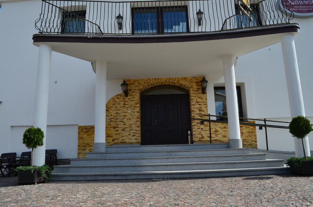 Sala Bankietowa I Pokoje Goscinne Sokolka Exterior foto